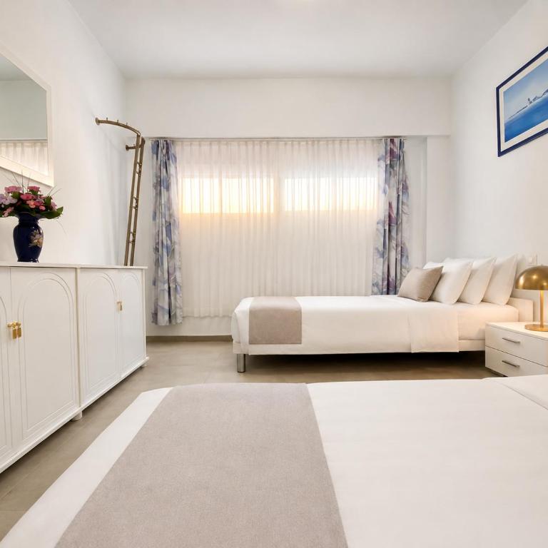 Grand Villa Blue Horizon in Los Cristianos, Ocean-Facing, Private Garden and Parking, 5 BR - Villa con Vista Mare - 37