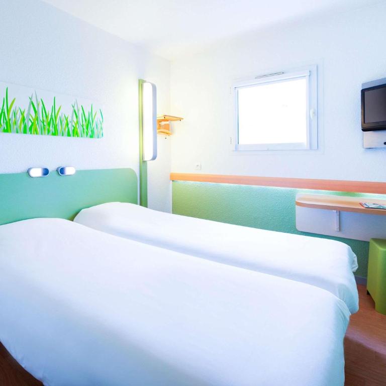 ibis Budget Pau Est - Chambre Lits Jumeaux - 4