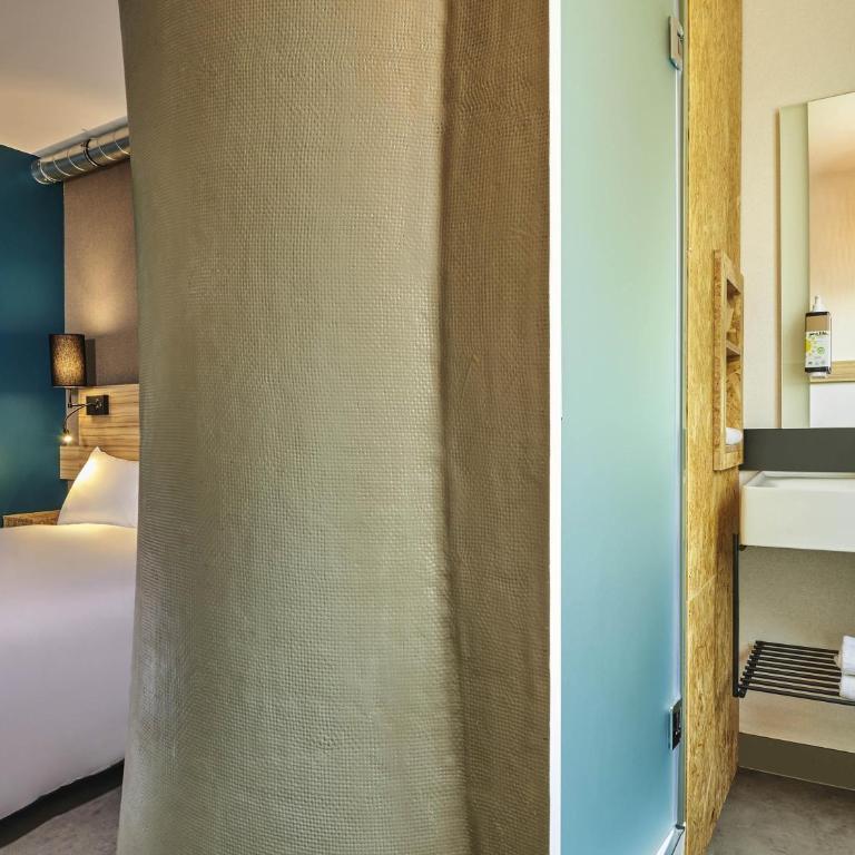 Greet Hotel Paris porte de la Chapelle - Aréna - Chambre Pop avec Lit Double - 2