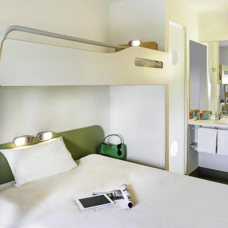 Ibis budget Orléans Sud Comet - Chambre Triple - 3