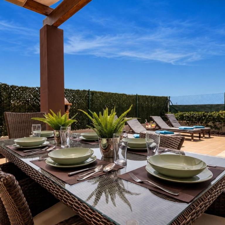 GuestReady - Luxury Villa with Private Pool - Villa - 2