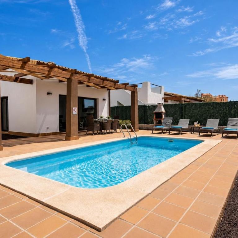 GuestReady - Luxury Villa with Private Pool - Villa - 1