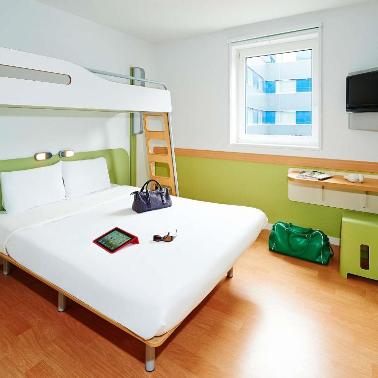 ibis budget Bordeaux Centre Bastide - Chambre Triple - 3