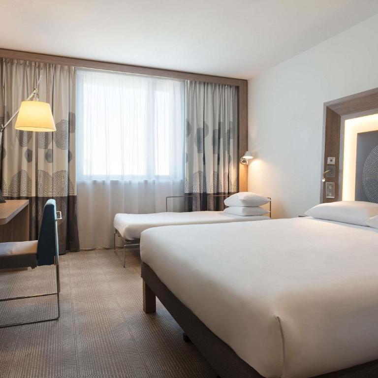 Novotel Paris Stade Basilique - Chambre Double Supérieure avec Canapé – Non-Fumeurs - 8