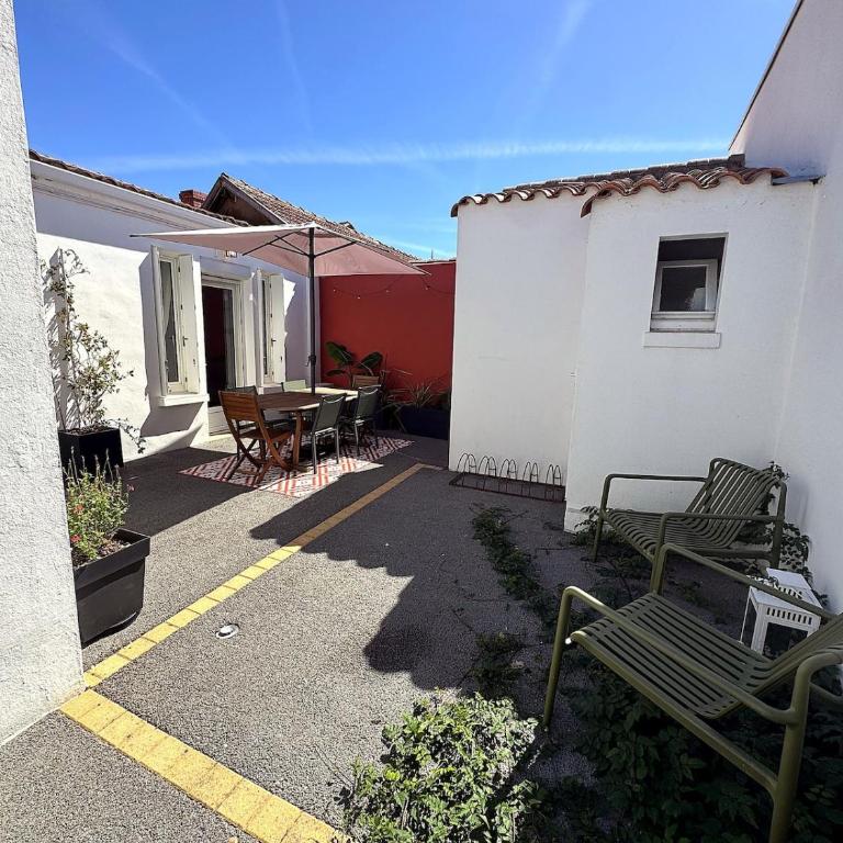 Maison Hyper Centre, rénové climatisé - Villa 1 Chambre - 4