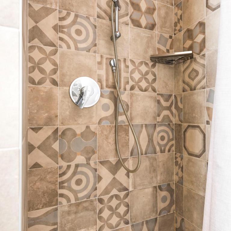 FRESCO Pop - Appartamento con 2 Camere da Letto - 14