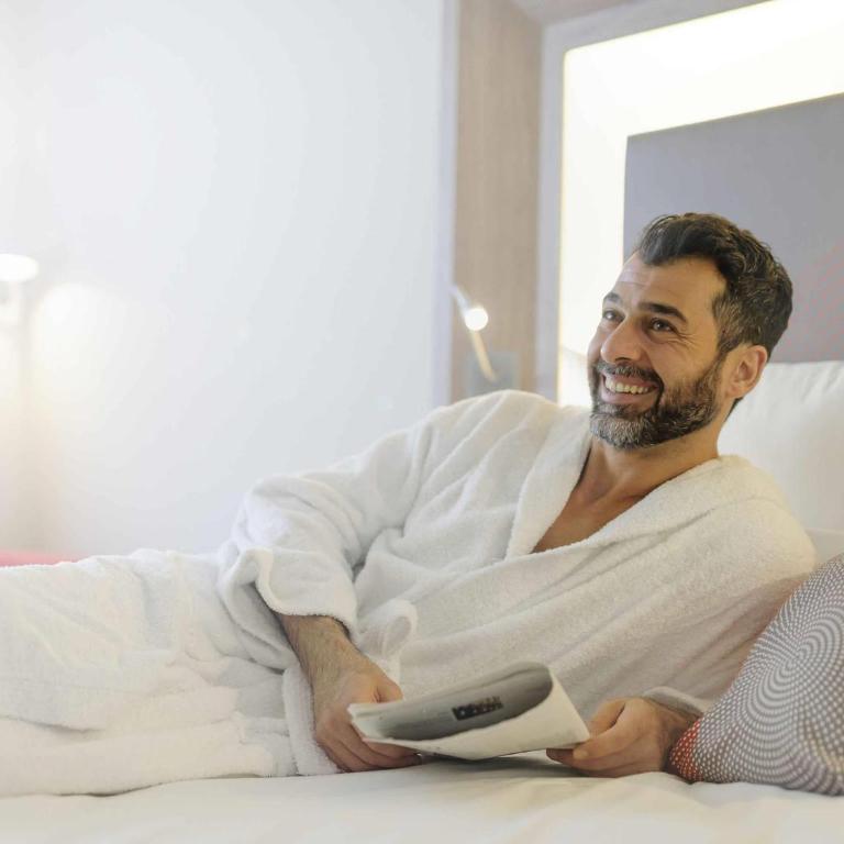 Novotel München City Arnulfpark - Superior Zimmer mit 1 Doppelbett und Sofa - 8