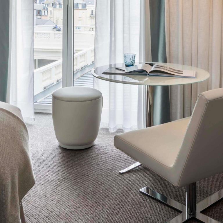 Cures Marines Hotel Thalasso & Spa Trouville - MGallery Collection - Chambre Lit Queen-Size Classique - 4