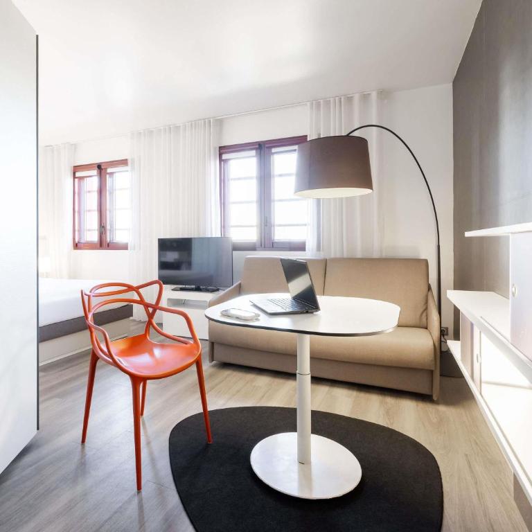 Novotel Suites Perpignan Centre - Grandes Suites & Confort Centre-Ville - Suite Supérieure Un Lit Double et Un Lit Simple - 7
