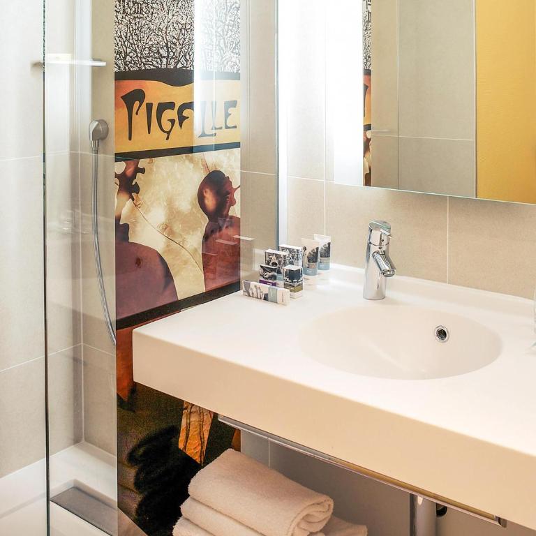 Mercure Paris Pigalle Sacre Coeur - Chambre Double Privilège - 4