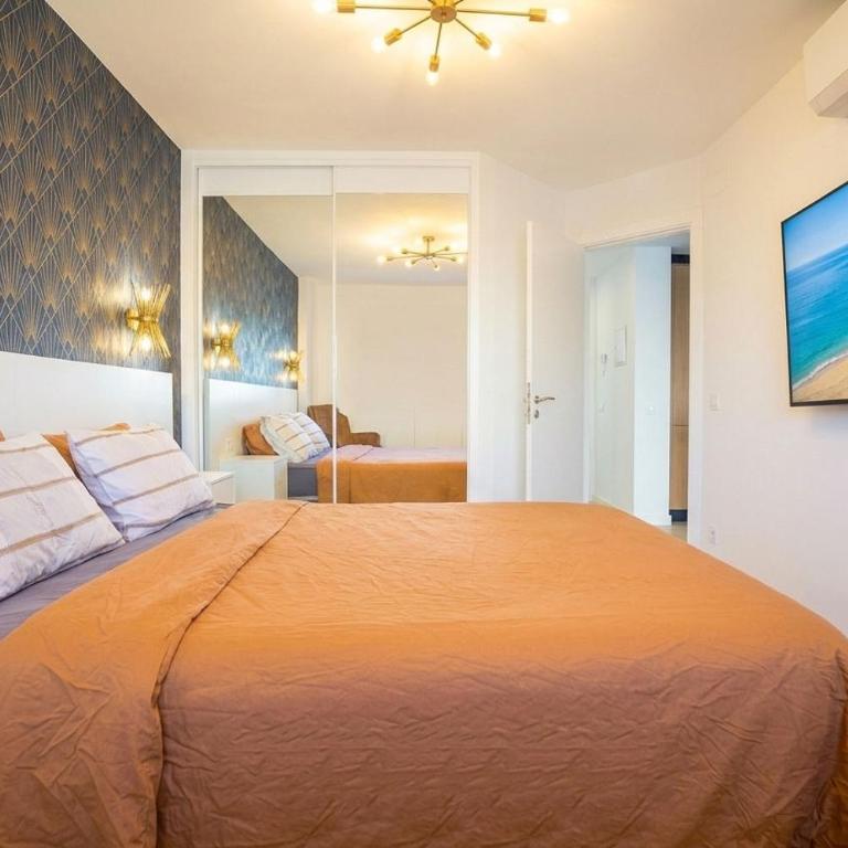 Iguazu Poolview near Yumbo - One-Bedroom Apartment - 10