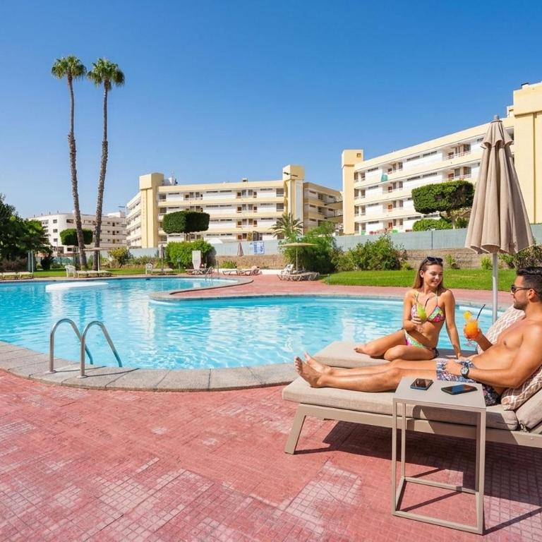 Iguazu Poolview near Yumbo - One-Bedroom Apartment - 20