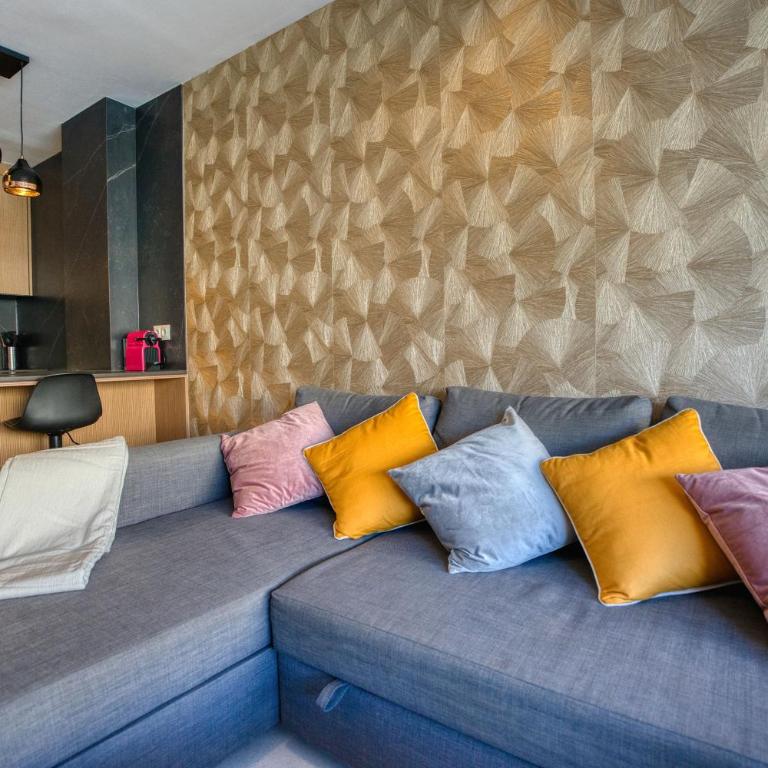 Iguazu Poolview near Yumbo - One-Bedroom Apartment - 6