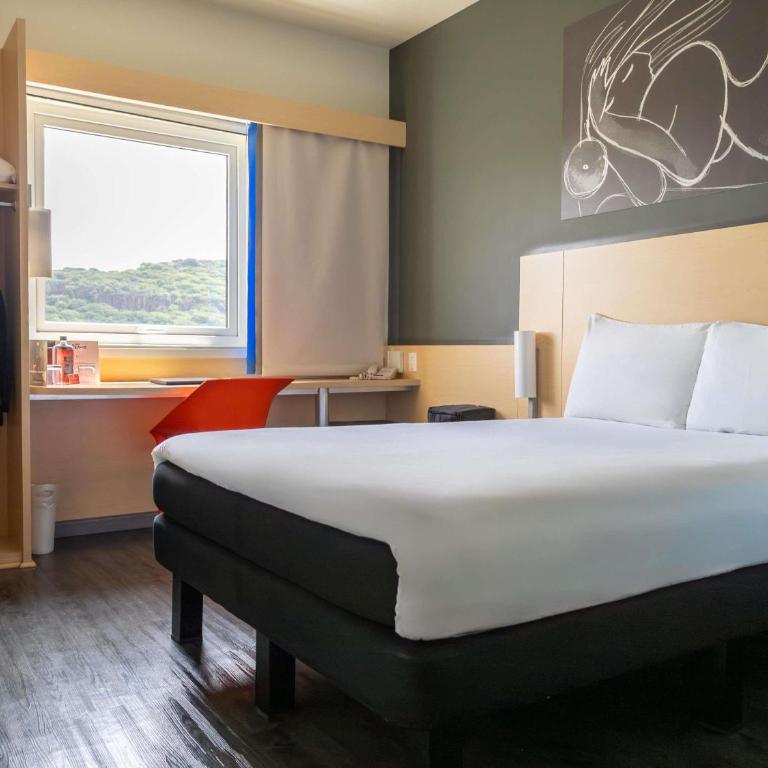 Ibis Queretaro - Habitación Estándar - 1 cama grande - 4