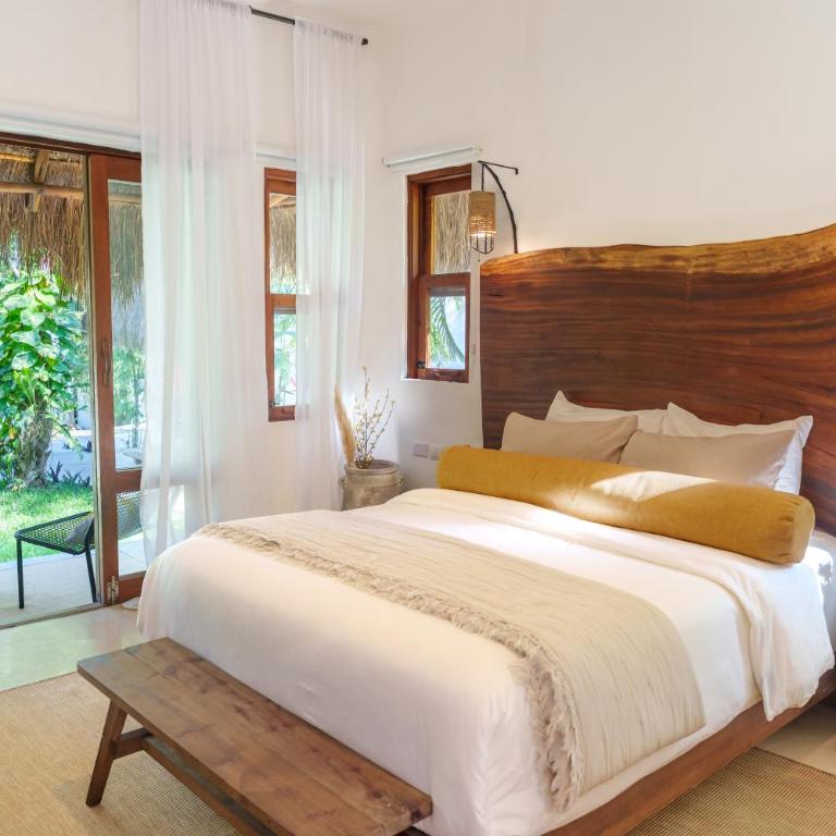Mikasa Bacalar Hotel Boutique, Lagoon Front - Habitación con cama grande y vistas al jardín - 3