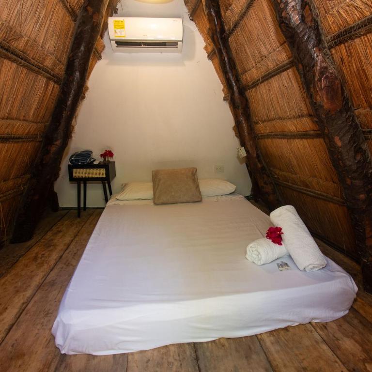 AMALIFE Beach Club & Hotel - Habitación Doble con baño compartido - 5