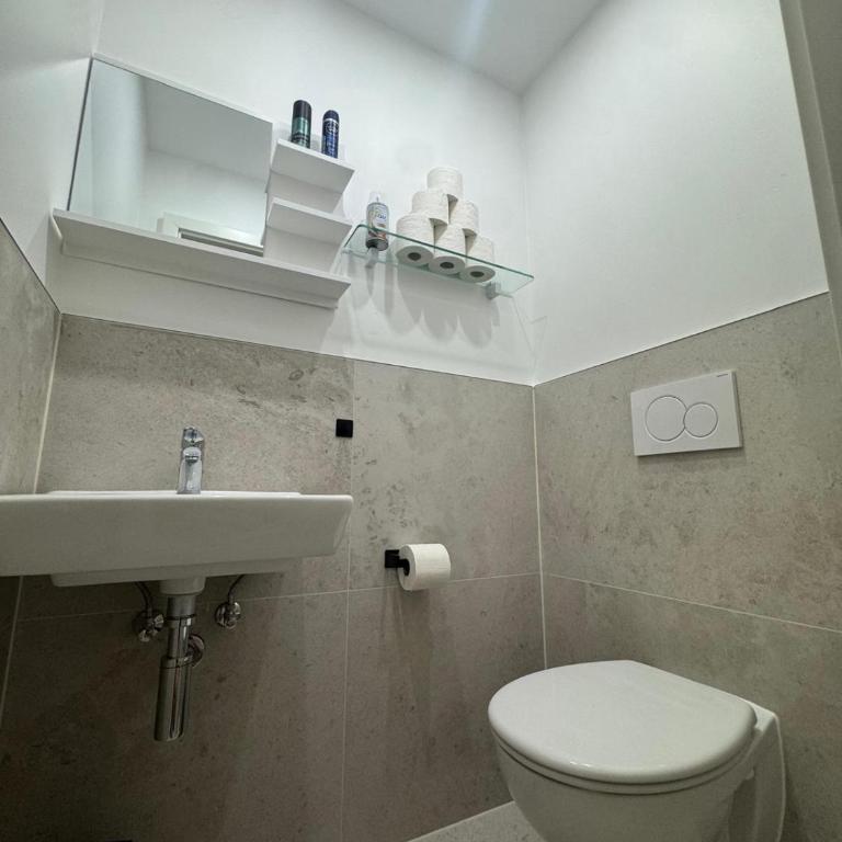 Prime Old Town Location with 3 Bedrooms for 1-7 Guests - Apartamento de 3 dormitorios - 39