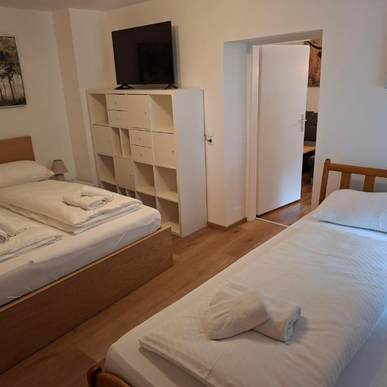 Ferienwohnung Familie Hollerer Am Fuße des Rennfeldes - Apartment mit 1 Schlafzimmer - 17