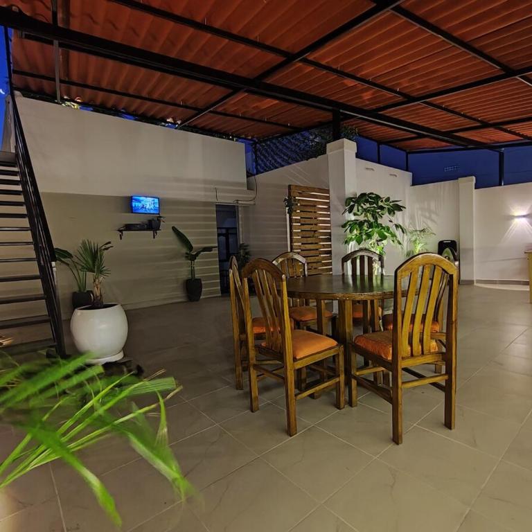 Apartamento privado con terrazas y Tv giratoria l Hasta 4 huéspedes - Apartment with City View - 15