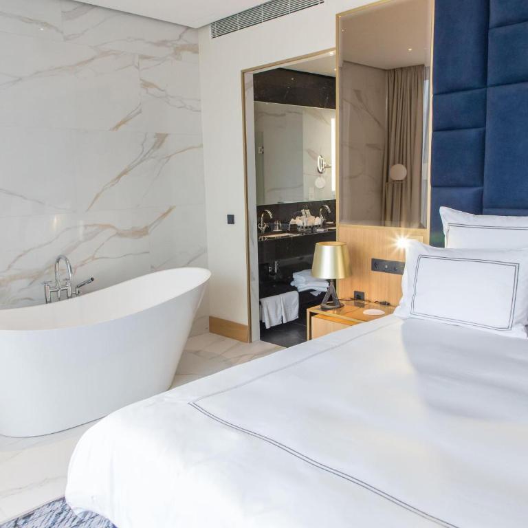 Swissotel Sarajevo - Executive Apartman - 1