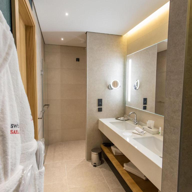 Swissotel Sarajevo - Superior Soba s King-sajz Krevetom - 2
