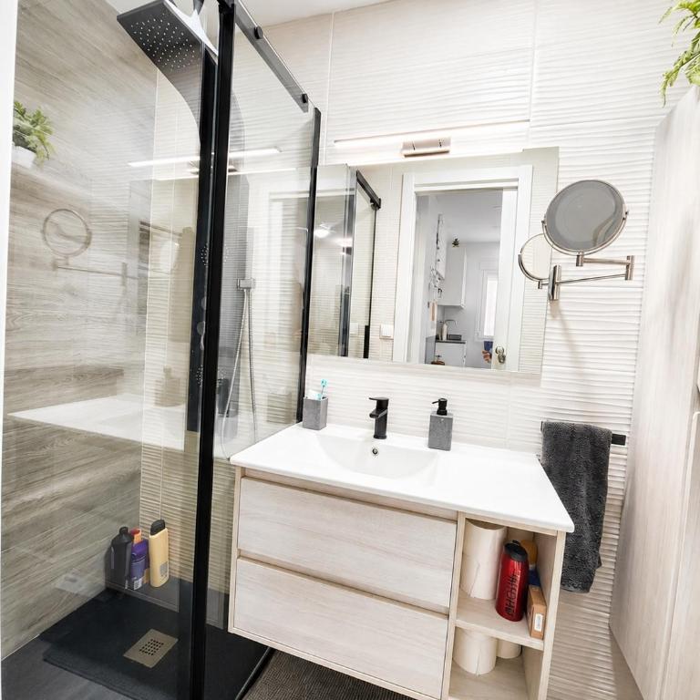 Moderno Apartamento en el Centro de Madrid Ubicación Perfecta - Appartamento con 1 Camera da Letto - 3