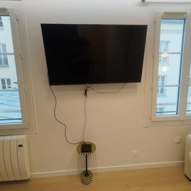 New Renovated Studio Invalides EiffelTower Paris 7 - Studio avec Canapé-Lit - 10