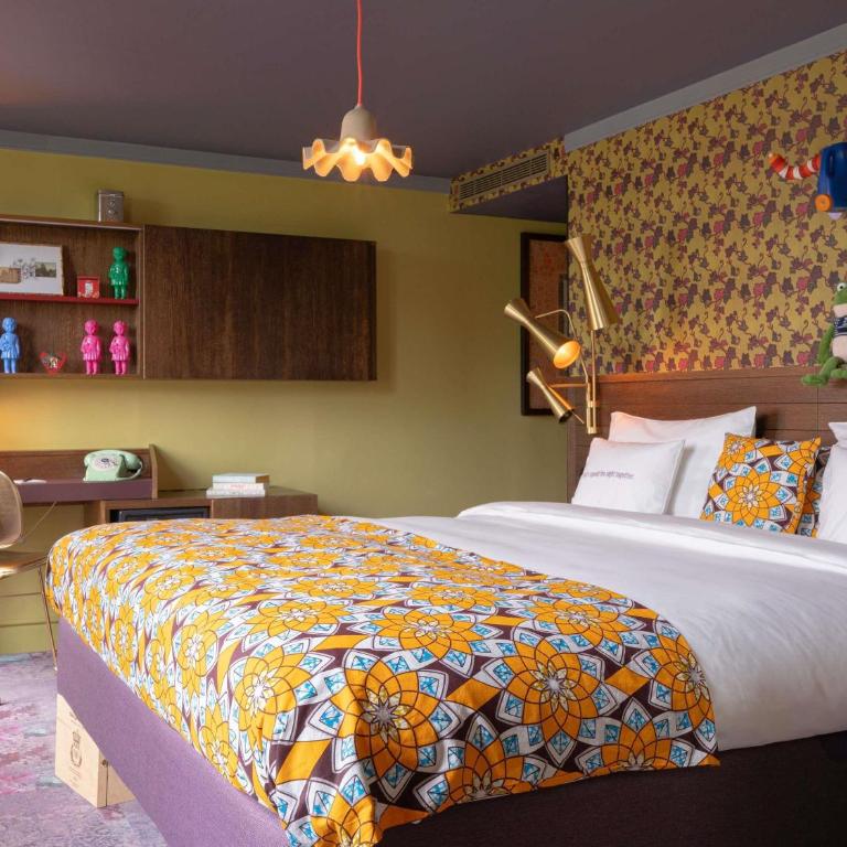 25hours Hotel Terminus Nord - Grande Chambre avec Balcon - Vue sur Paris - 1