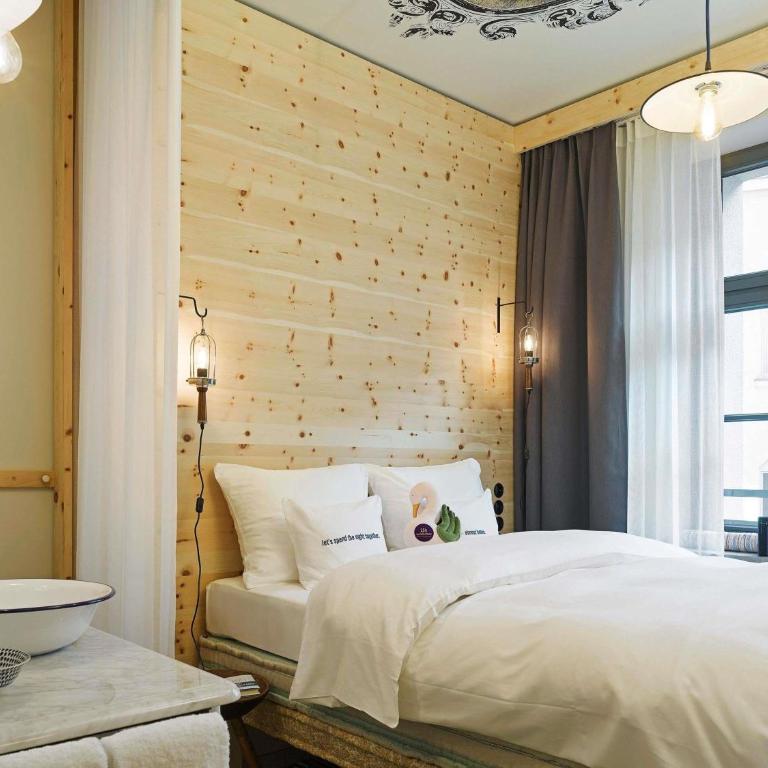 25hours Hotel The Royal Bavarian - Medium Room - 1