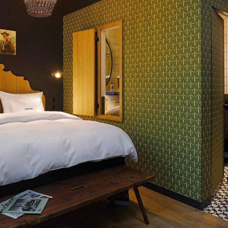 25hours Hotel The Royal Bavarian - Large Room - 2