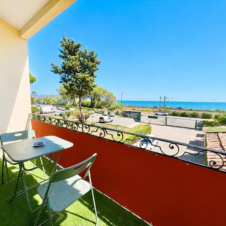 L'Horizon d'azur - Vue mer - Piscine - Parking - Appartement 2 Chambres - 2