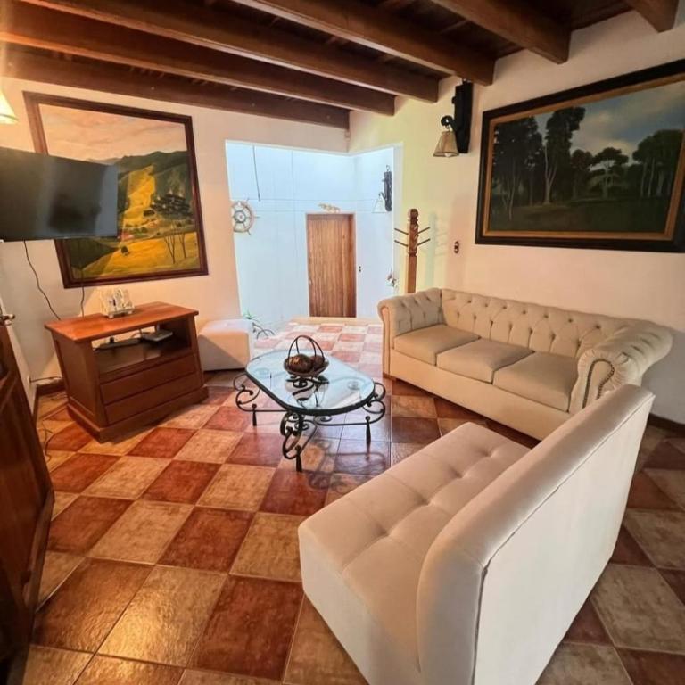 hospedaje galvarino - Three-Bedroom House - 6
