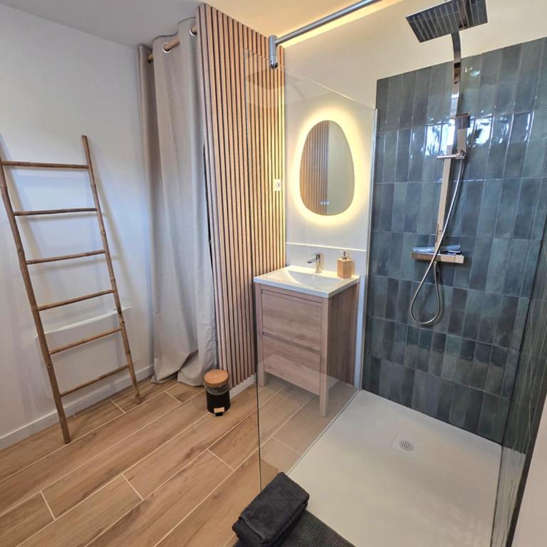 Nouveau ! L'escale de Vigon, Appartement neuf entre bourg et plage, climatisé, wifi, parking, linge et ménage en fin de séjour compris - Appartement 1 Chambre - 5
