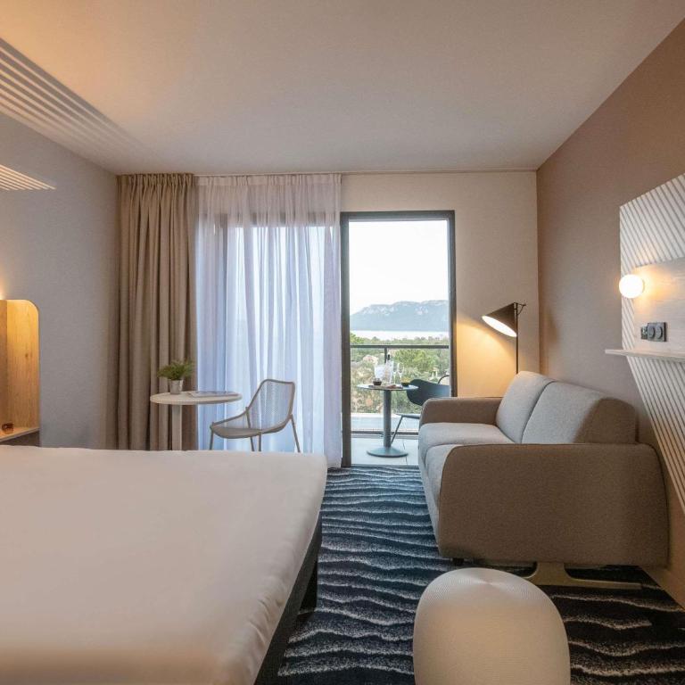ibis Styles Porto Vecchio - Chambre Double avec Canapé-Lit et Terrasse - 7