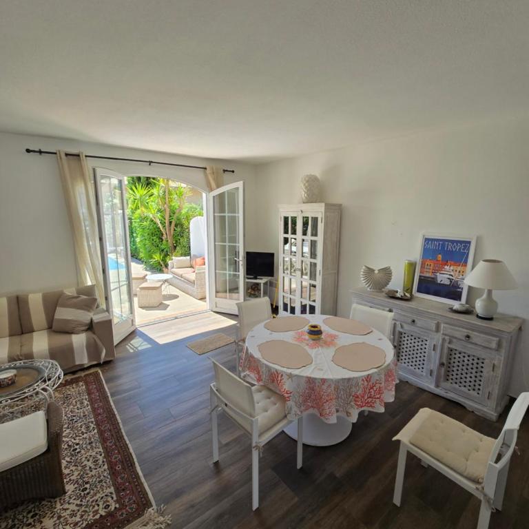 Villa Nieva, maison de pêcheur avec piscine privée et son bateau - Villa avec Piscine Privée - 31