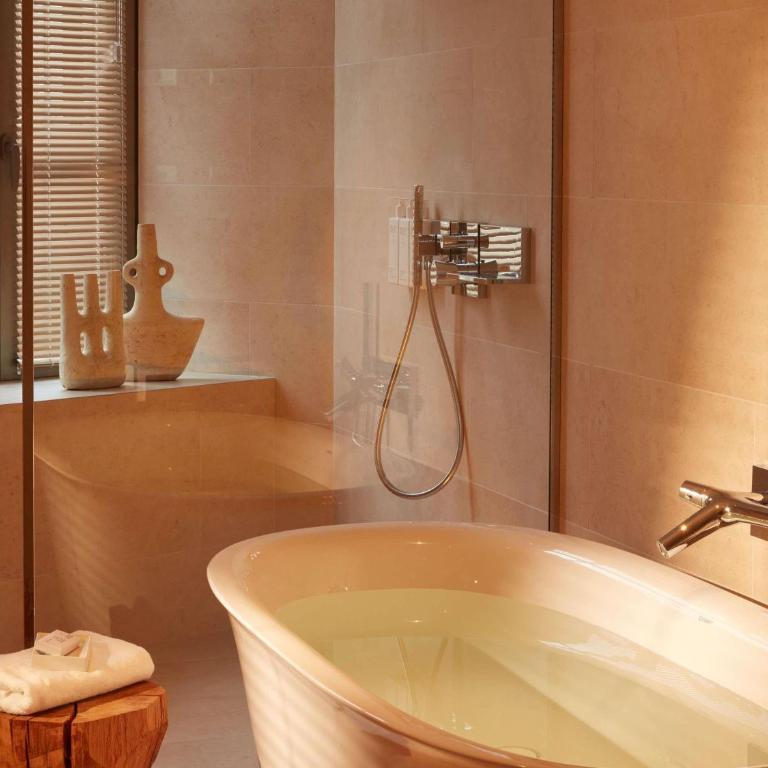 Mondrian Bordeaux Les Carmes - Suite Junior - 3