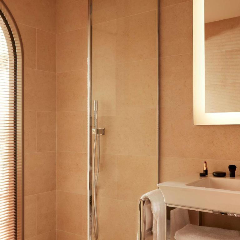 Mondrian Bordeaux Les Carmes - Suite Junior - 4