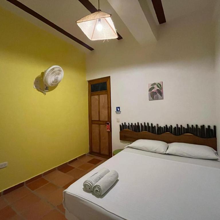 Donama River - Double Room with Private Bathroom - 1
