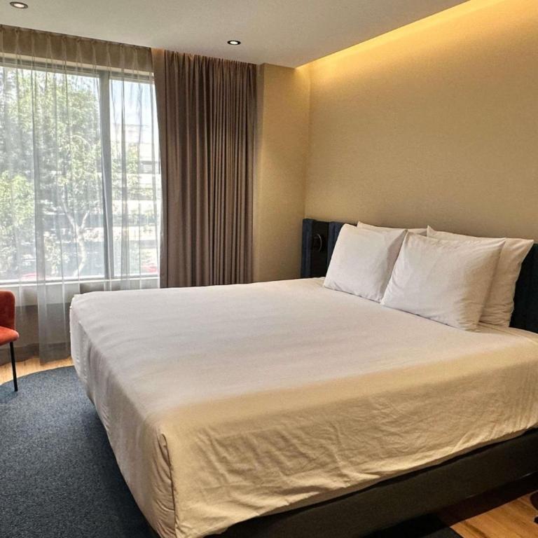 Novotel México City Centro Histórico - Chambre Lit King-Size Supérieure - Accessible aux Personnes à Mobilité Réduite - 3