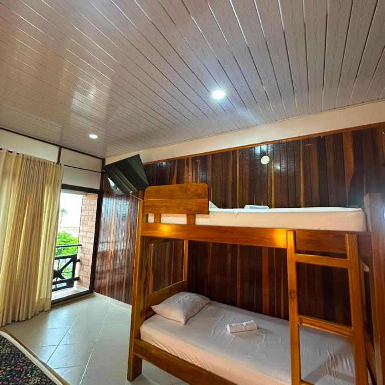 Hotel Boutique El Mirador - Family Room with Bathroom - 3