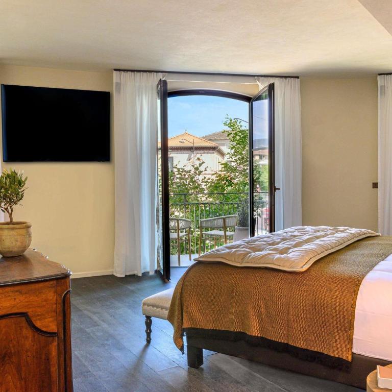L'Isle de Leos Hotel & Spa - MGallery Collection - Royal Suite with Balcony and River View - 8