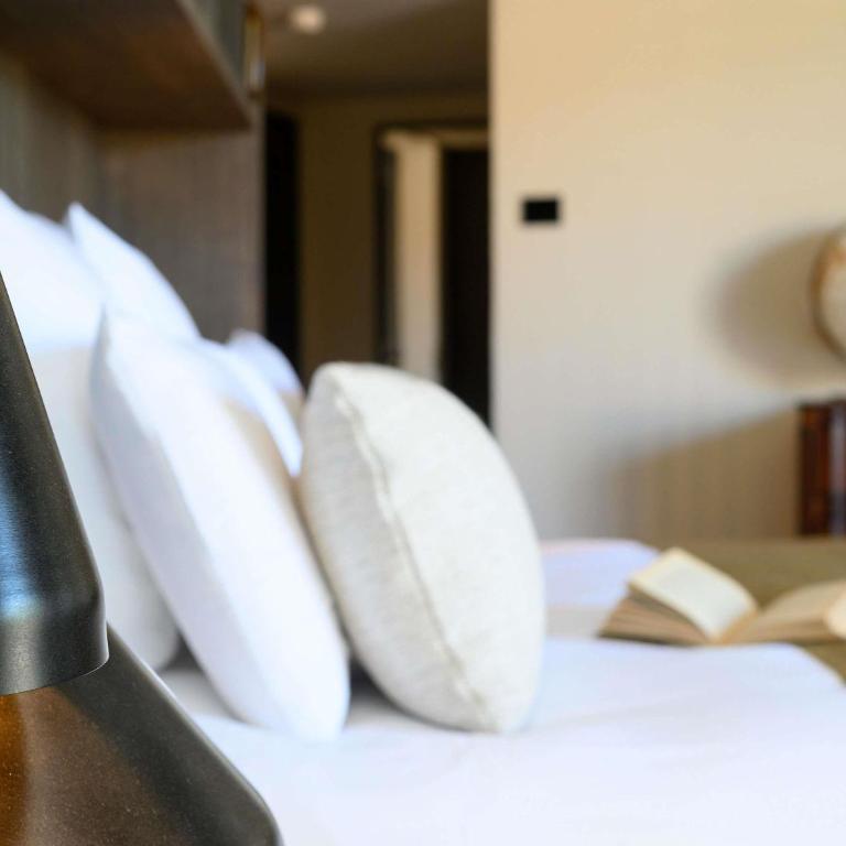 L'Isle de Leos Hotel & Spa - MGallery Collection - Royal Suite with Balcony and River View - 7
