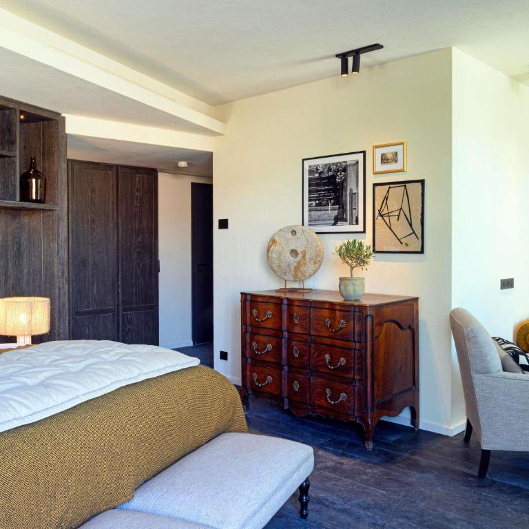 L'Isle de Leos Hotel & Spa - MGallery Collection - Royal Suite with Balcony and River View - 9