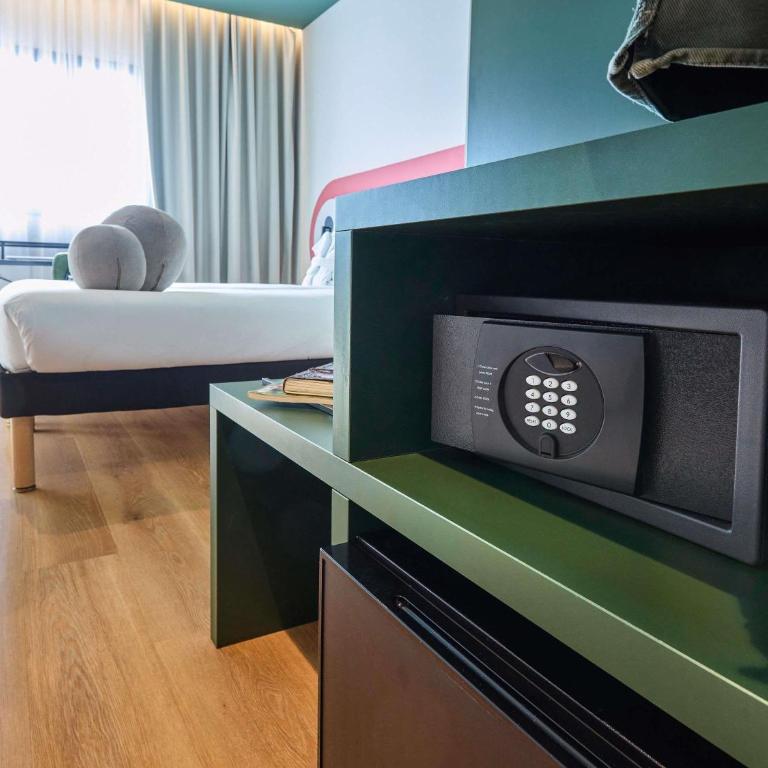 Ibis Styles Madrid Airport Valdebebas - Camera Matrimoniale Business Premium - 10