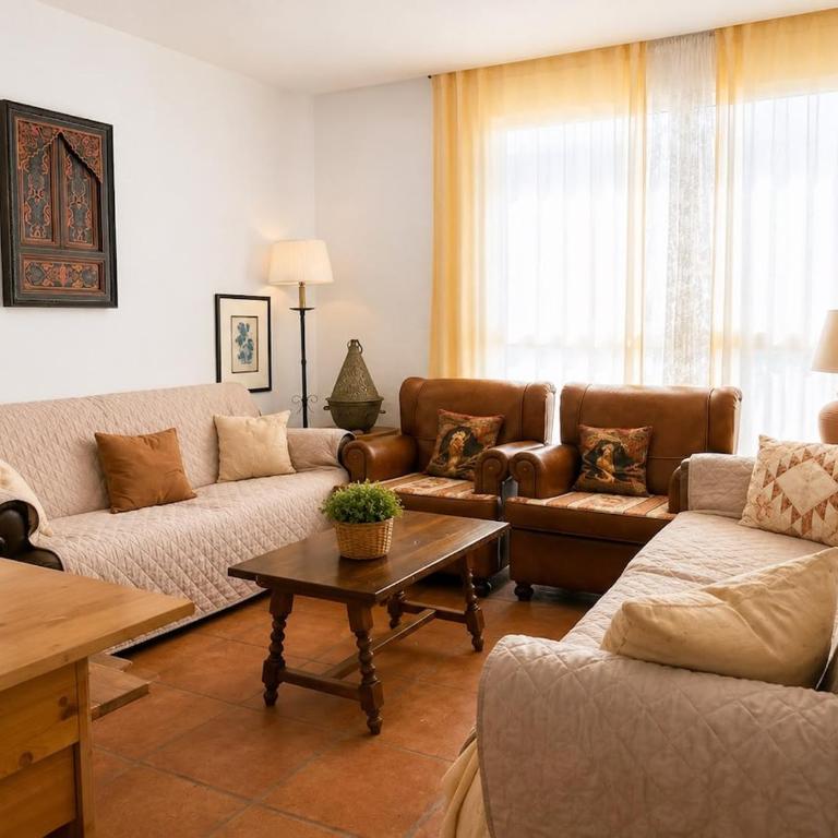 Frontline Beach Retreat Panoramic Sea Views - Apartment mit 3 Schlafzimmern - 1