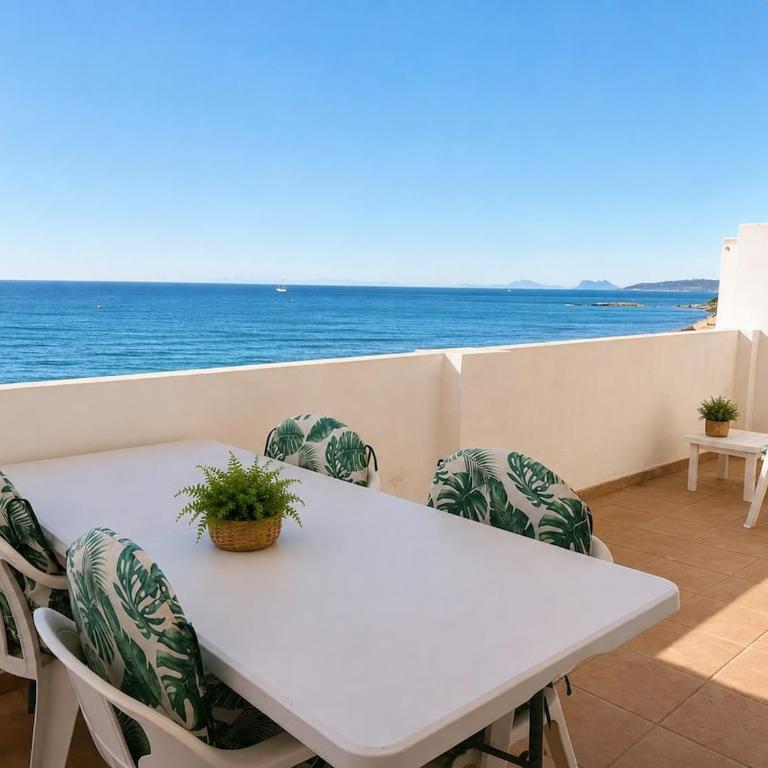 Frontline Beach Retreat Panoramic Sea Views - Apartment mit 3 Schlafzimmern - 10