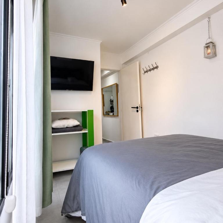 Refugio Serrano Tandil-Depto independiente frente al Casino - Apartamento de 1 dormitorio - 3