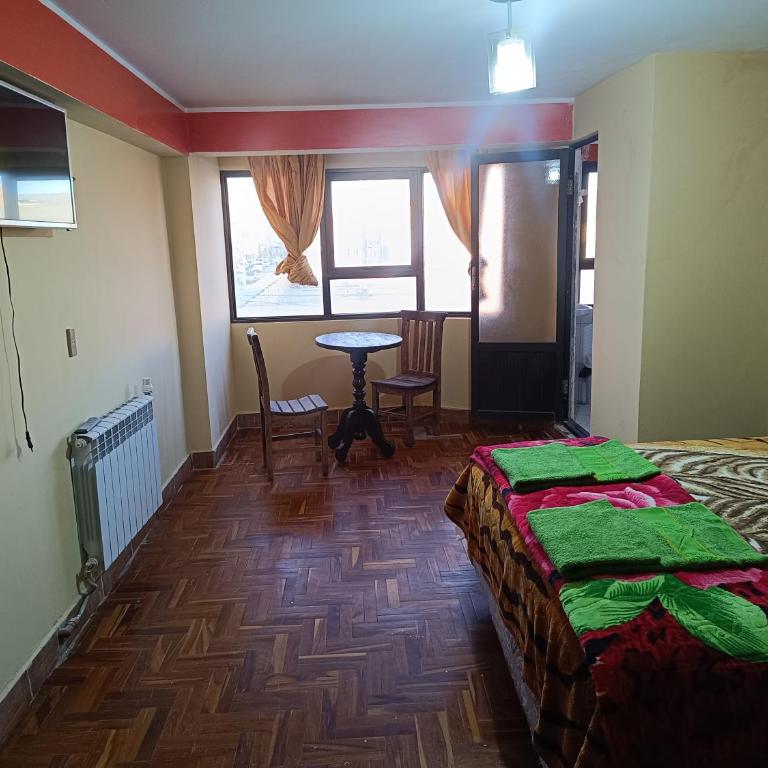 Hostal Cáceres - Double Room with Private Bathroom - 5