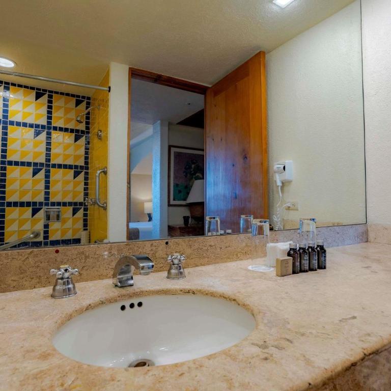 Club Regina Puerto Vallarta - Studio mit Kingsize-Bett und Balkon - 5