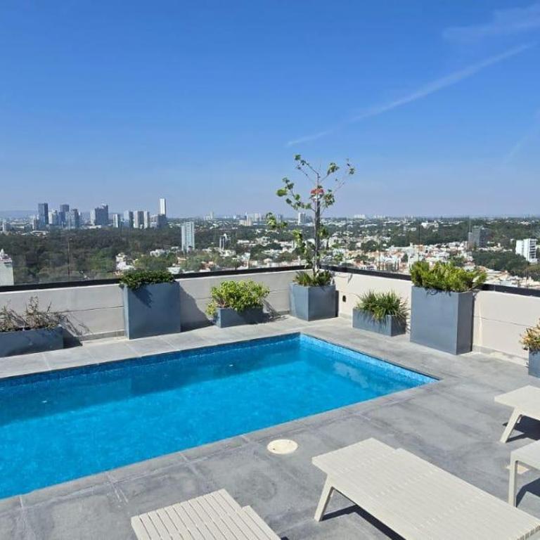 Penthouse in Colomos Providencia - Three-Bedroom Apartment - 1